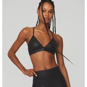 Brand new with tags Alo Yoga Faux Leather Airbrush Splendor black bra, size XS.